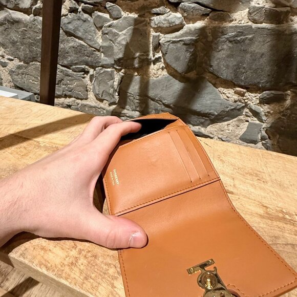 Burberry TB Compact Trifold Tan Grained Leather Wallet - Picture 2 of 16